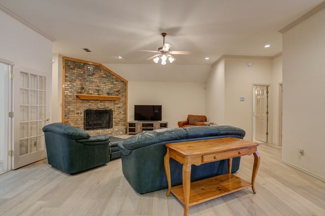 3 Sunset Lane, Ransom Canyon, TX 79366