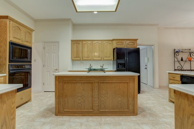 3 Sunset Lane, Ransom Canyon, TX 79366