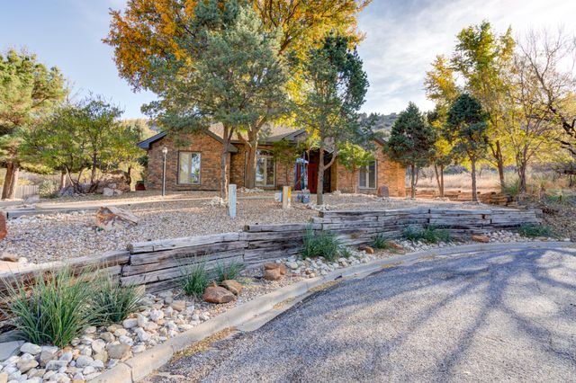 3 Sunset Lane, Ransom Canyon, TX 79366