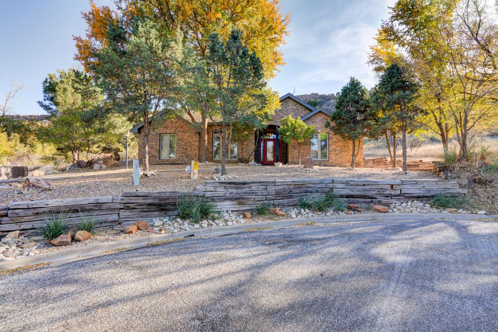 3 Sunset Lane, Ransom Canyon, TX 79366