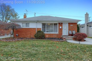 24824 Raven Avenue, Eastpointe, MI 48021