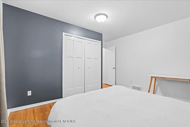 1226 Chartwell Carriage Way S, East Lansing, MI 48823