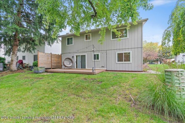 1226 Chartwell Carriage Way S, East Lansing, MI 48823