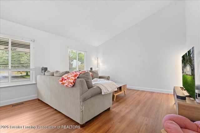 1226 Chartwell Carriage Way S, East Lansing, MI 48823