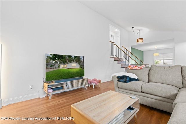 1226 Chartwell Carriage Way S, East Lansing, MI 48823