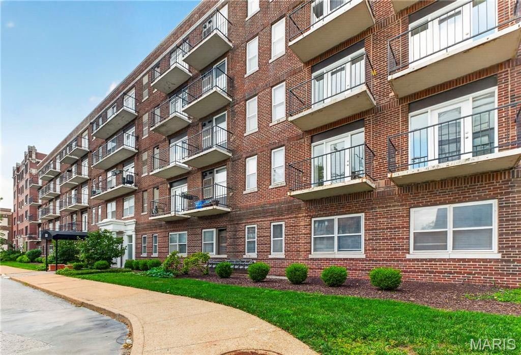 5630 Pershing Avenue 50, St Louis, MO 63112