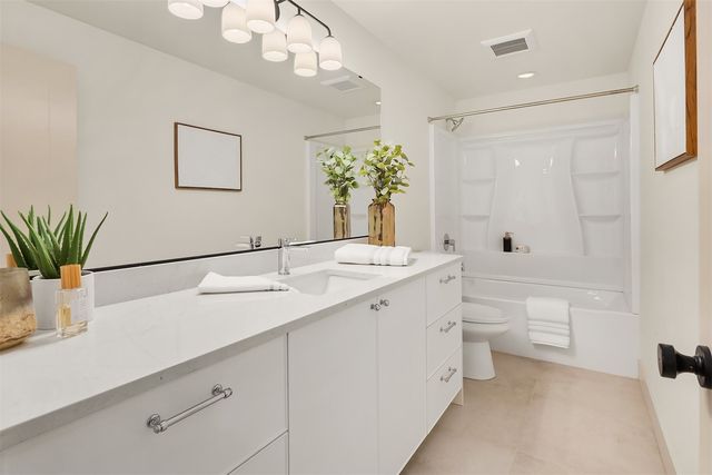 3007 S Dakota St, Seattle, WA 98108