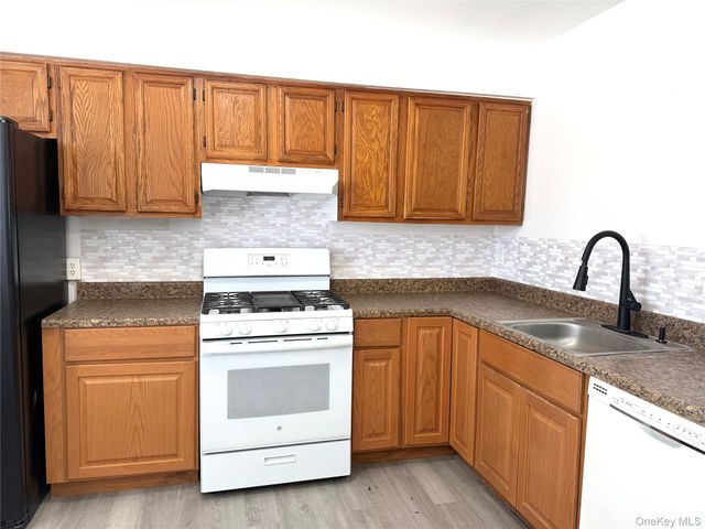 205 Everett Place, Maybrook, NY 12543