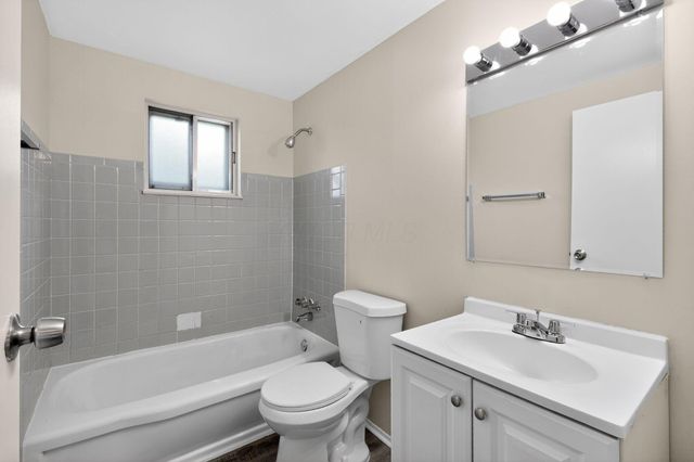 4999 E Majestic Drive E, Columbus, OH 43232