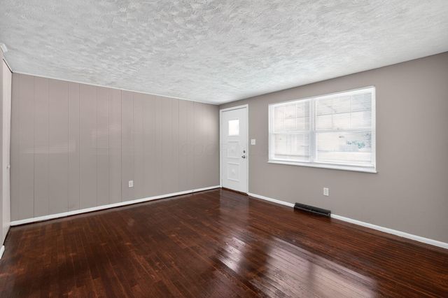 4999 E Majestic Drive E, Columbus, OH 43232