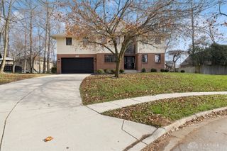318 Shady Tree Court, Englewood, OH 45315
