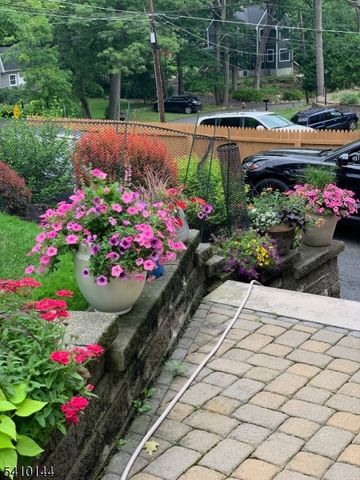 34 Bayview Ave, Hopatcong Boro, NJ 07843