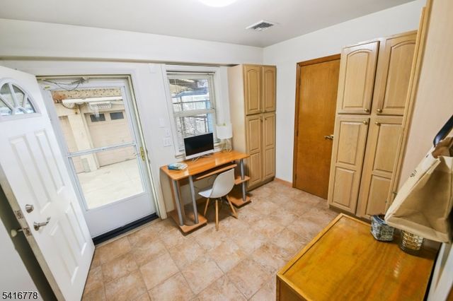 63 Waydell St, Newark City, NJ 07105