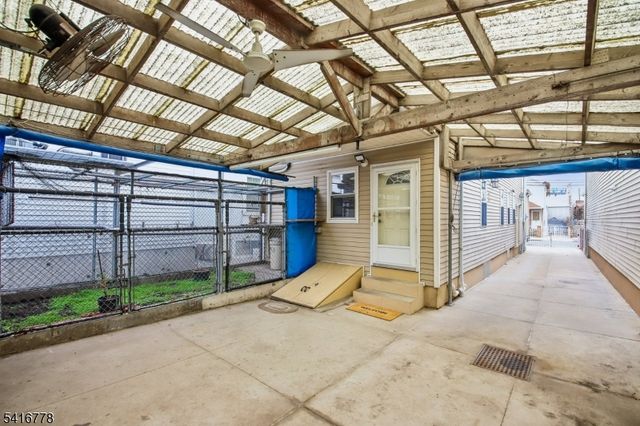 63 Waydell St, Newark City, NJ 07105