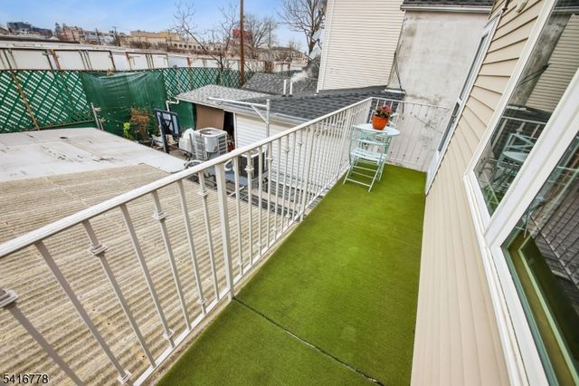 63 Waydell St, Newark City, NJ 07105