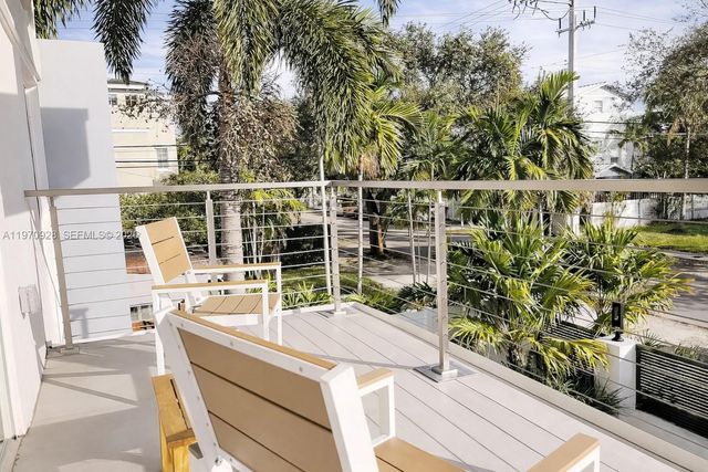 417 SW 15th St, Fort Lauderdale, FL 33315