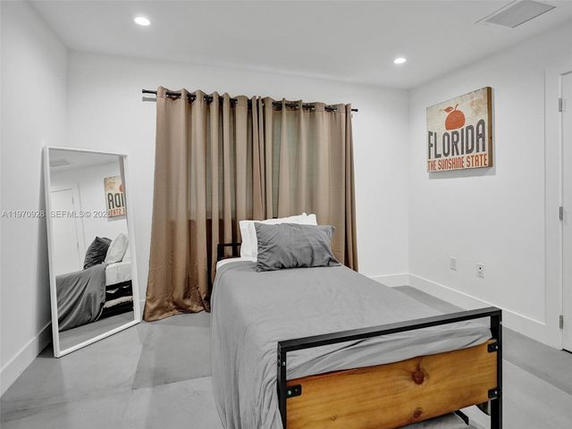 417 SW 15th St, Fort Lauderdale, FL 33315