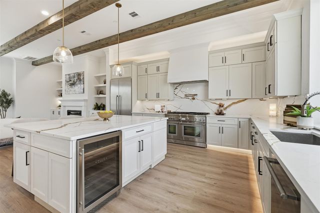 2111 Nantucket Drive C, Houston, TX 77057