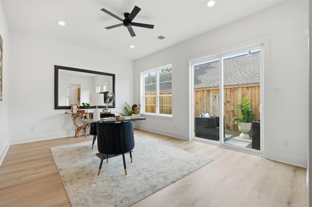 2111 Nantucket Drive C, Houston, TX 77057
