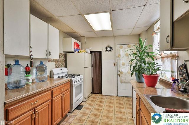 526 North Fountain Street, Allentown City, PA 18102