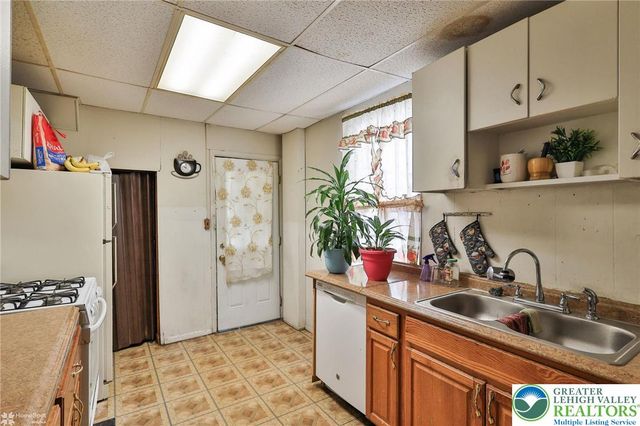 526 North Fountain Street, Allentown City, PA 18102