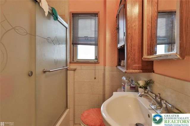 526 North Fountain Street, Allentown City, PA 18102