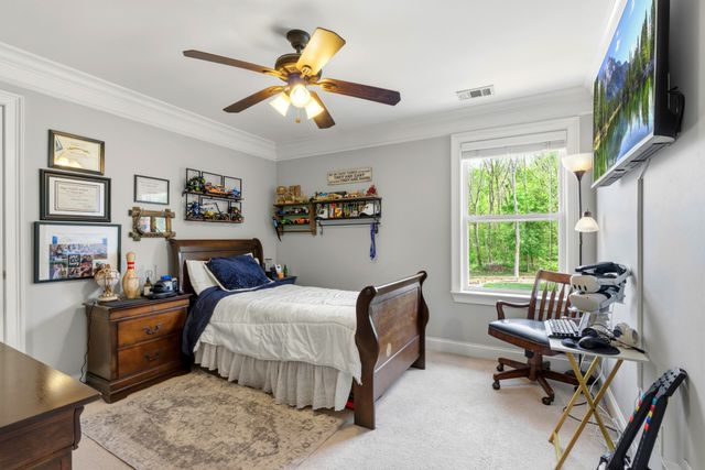 2870 Leonard Creek Ln, Arrington, TN 37014