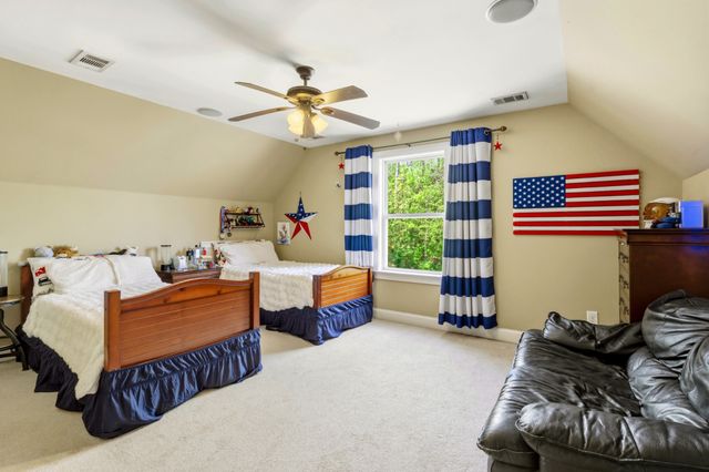 2870 Leonard Creek Ln, Arrington, TN 37014
