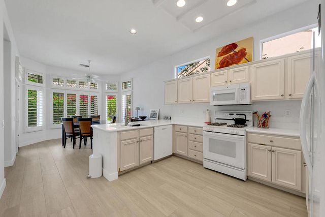 38543 Bent Palm Drive, Palm Desert, CA 92211