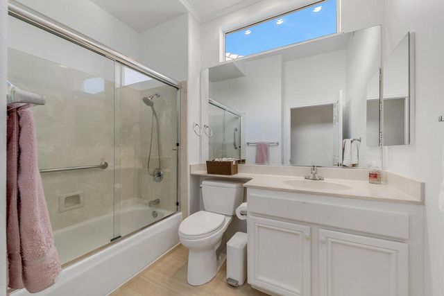 38543 Bent Palm Drive, Palm Desert, CA 92211