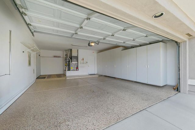 38543 Bent Palm Drive, Palm Desert, CA 92211