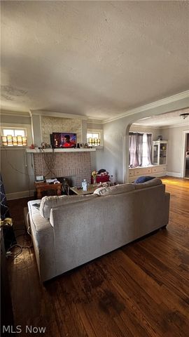 3234 W 110th Street, Cleveland, OH 44111