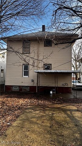 3234 W 110th Street, Cleveland, OH 44111