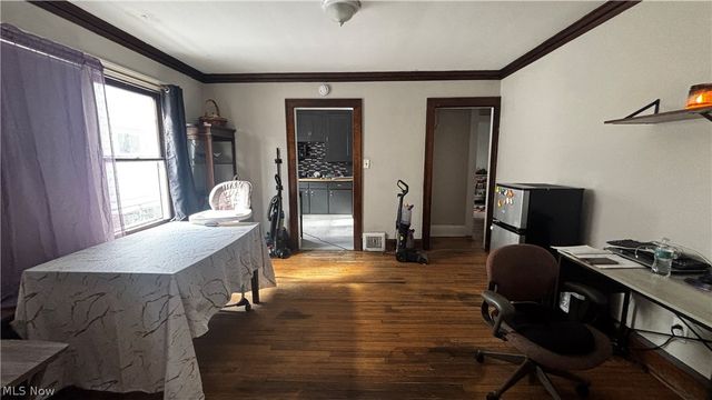 3234 W 110th Street, Cleveland, OH 44111