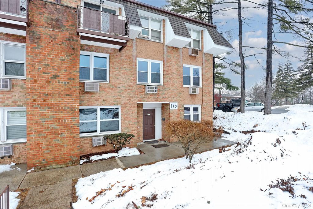 175 Kearsing Parkway, Monsey, NY 10952