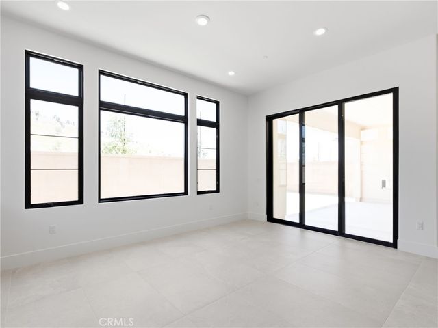 454 Ridgecrest, Irvine, CA 92602