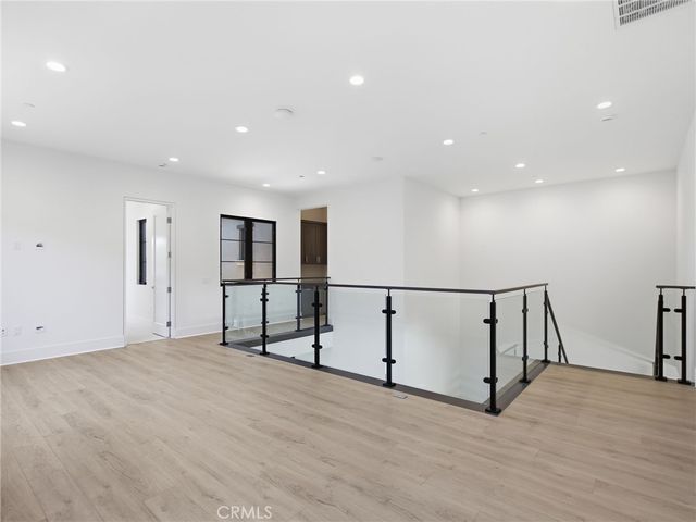 454 Ridgecrest, Irvine, CA 92602