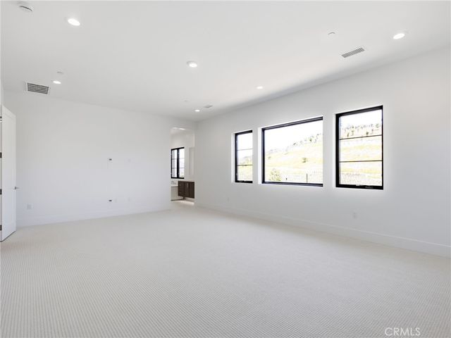 454 Ridgecrest, Irvine, CA 92602