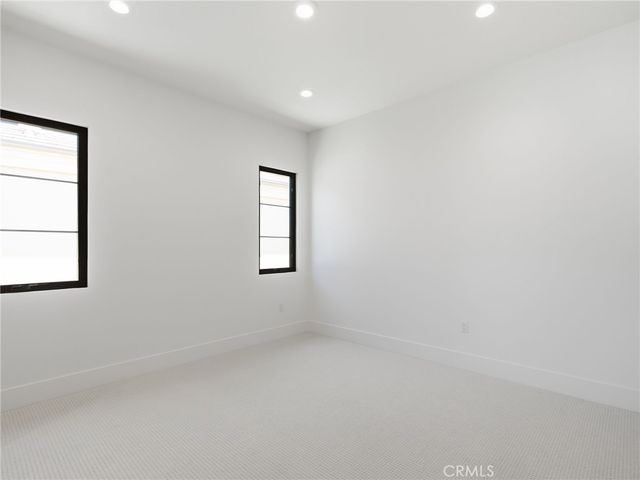 454 Ridgecrest, Irvine, CA 92602