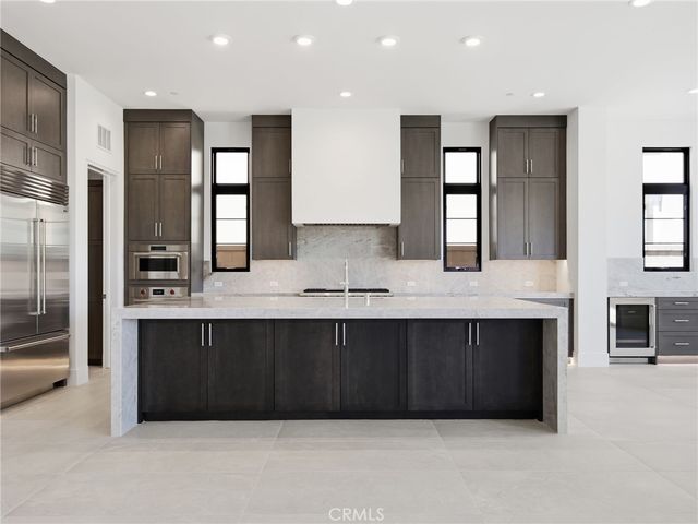 454 Ridgecrest, Irvine, CA 92602