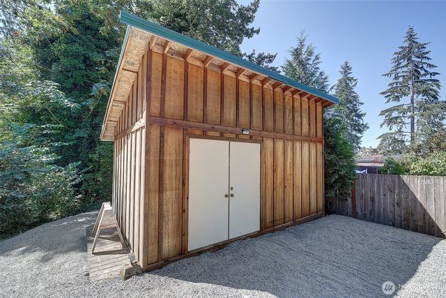 21654 98th Avenue S, Kent, WA 98031