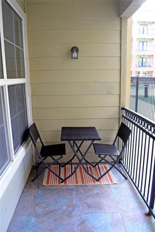 1711 Old Spanish Trail 104, Houston, TX 77054