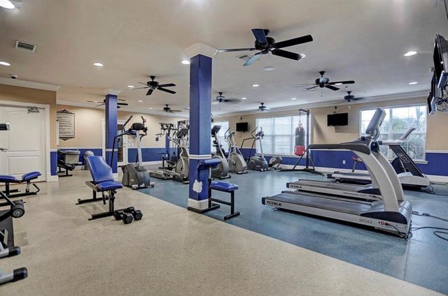 1711 Old Spanish Trail 104, Houston, TX 77054