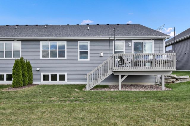 N62W21743 Augusta PARKWAY, Menomonee Falls, WI 53051