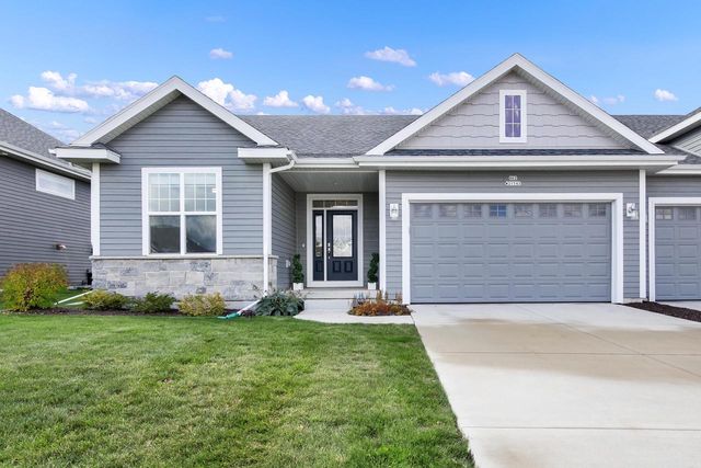 N62W21743 Augusta PARKWAY, Menomonee Falls, WI 53051