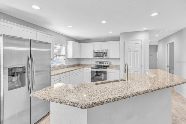 7215 STERLING POINT COURT, Gibsonton, FL 33534