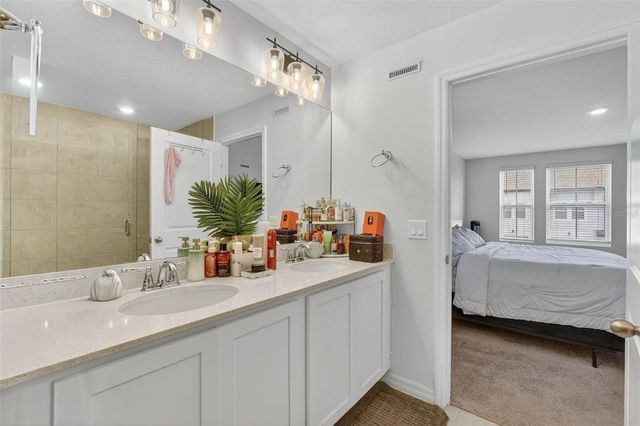 832 LONGBOAT DRIVE, Davenport, FL 33896