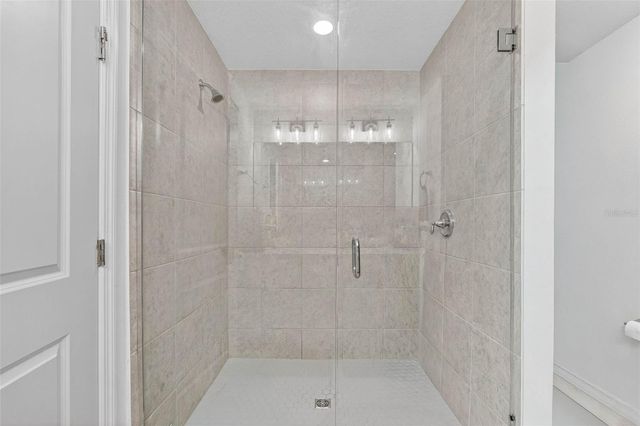 832 LONGBOAT DRIVE, Davenport, FL 33896