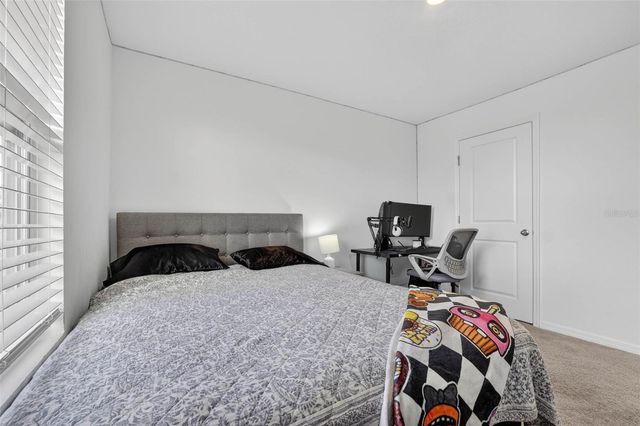 832 LONGBOAT DRIVE, Davenport, FL 33896