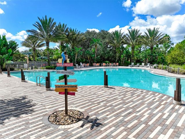 832 LONGBOAT DRIVE, Davenport, FL 33896